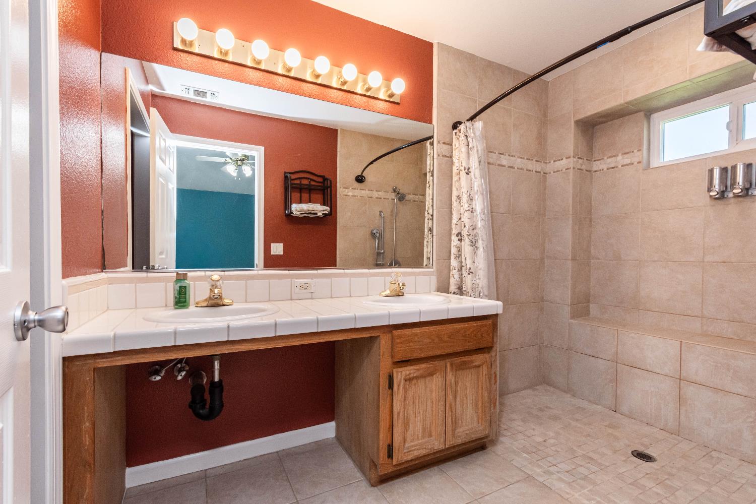 8127 Aztec Way Antelope, CA 95843 - Photo 27 of 53