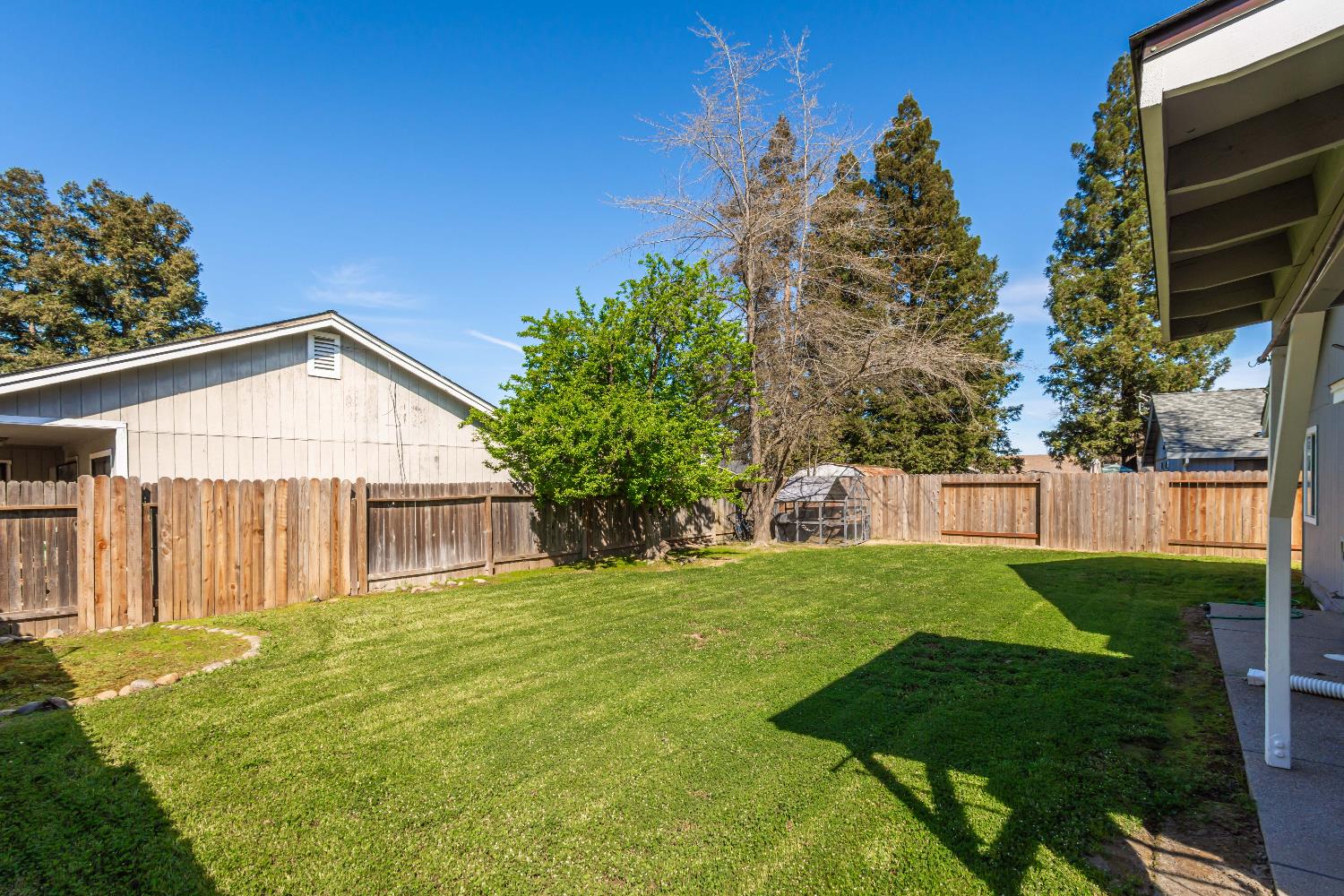 8127 Aztec Way Antelope, CA 95843 - Photo 3 of 53