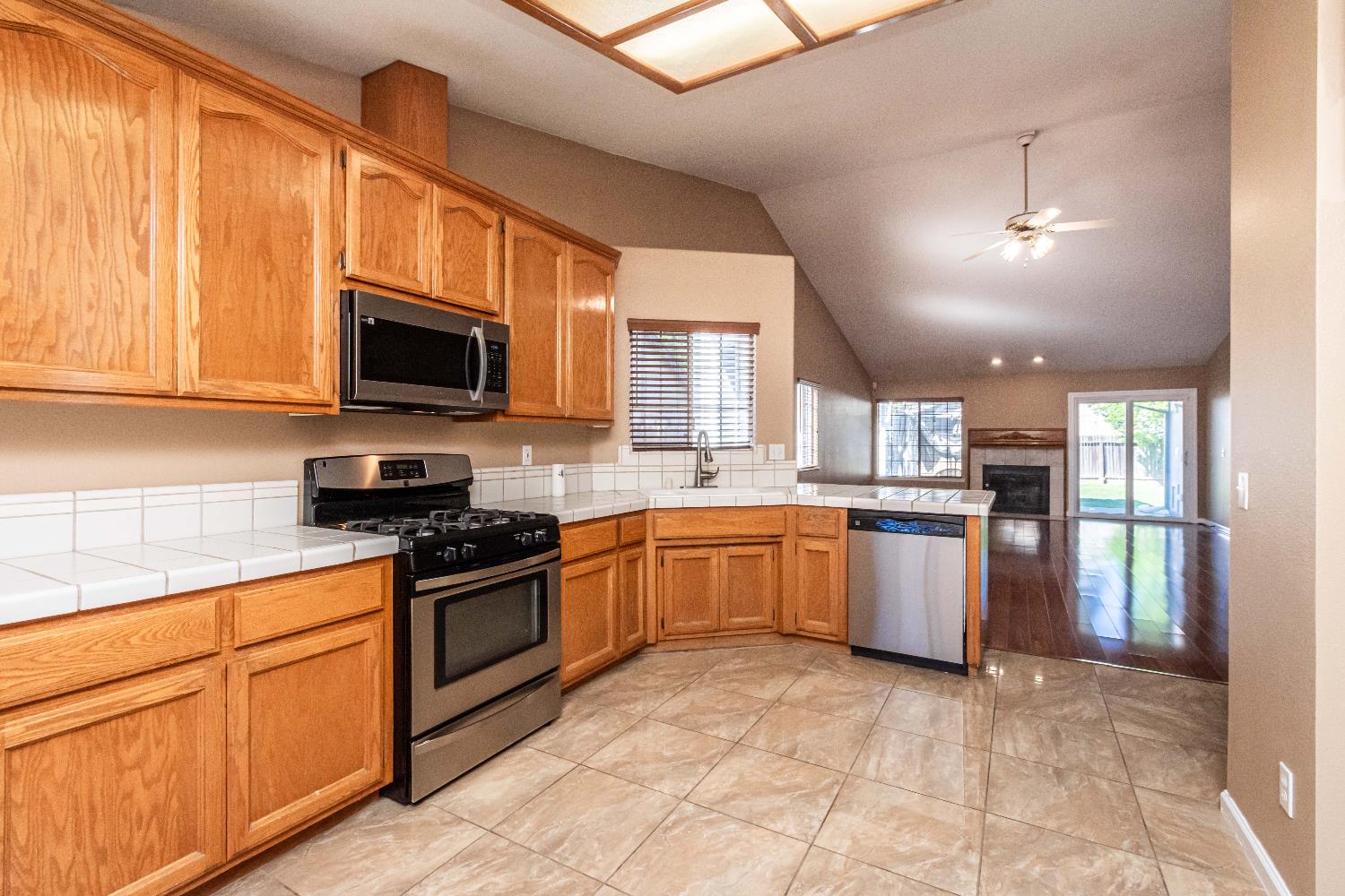 8127 Aztec Way Antelope, CA 95843 - Photo 44 of 53