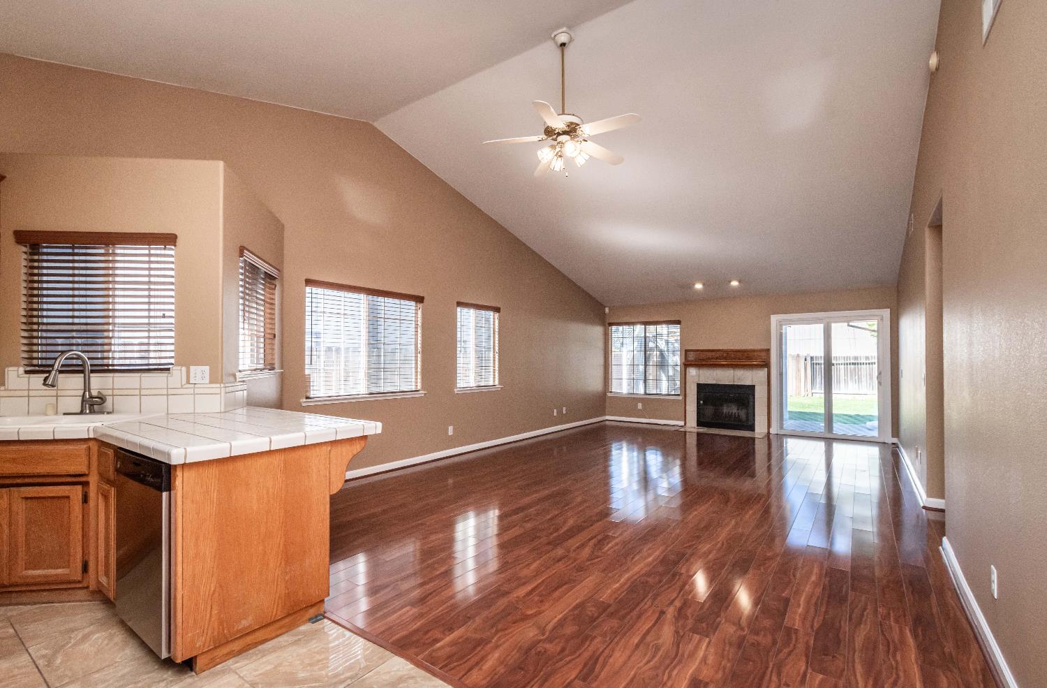 8127 Aztec Way Antelope, CA 95843 - Photo 8 of 53