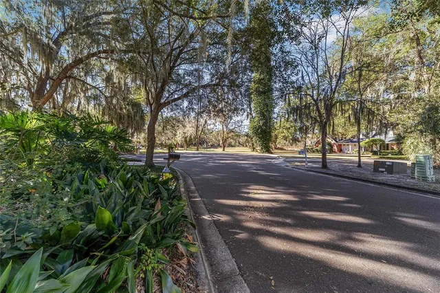 $699,000 | 6015 Southwest 36th Way, Gainesville, FL 32608