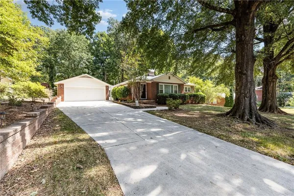 $255,000 | 816 Elm Street, Eden, NC 27288