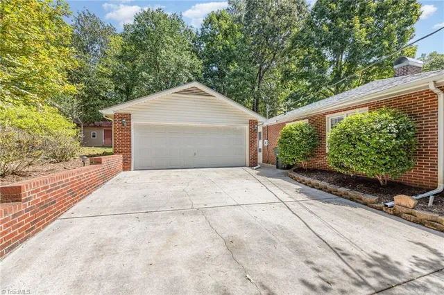 $261,000 | 816 Elm Street, Eden, NC 27288