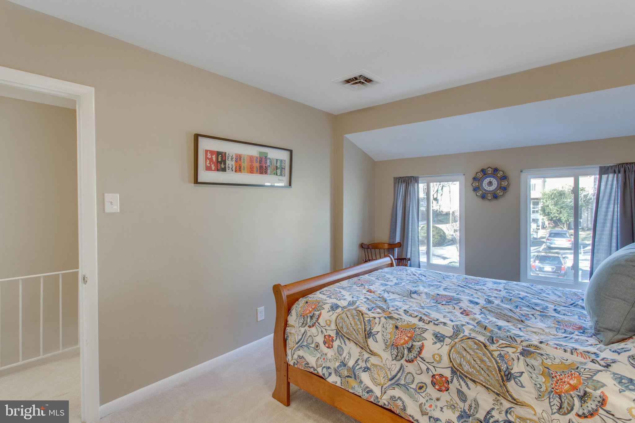 11069 Saffold Way Reston, VA 20190 - Photo 34 of 66 3rd Upper level Bedroom