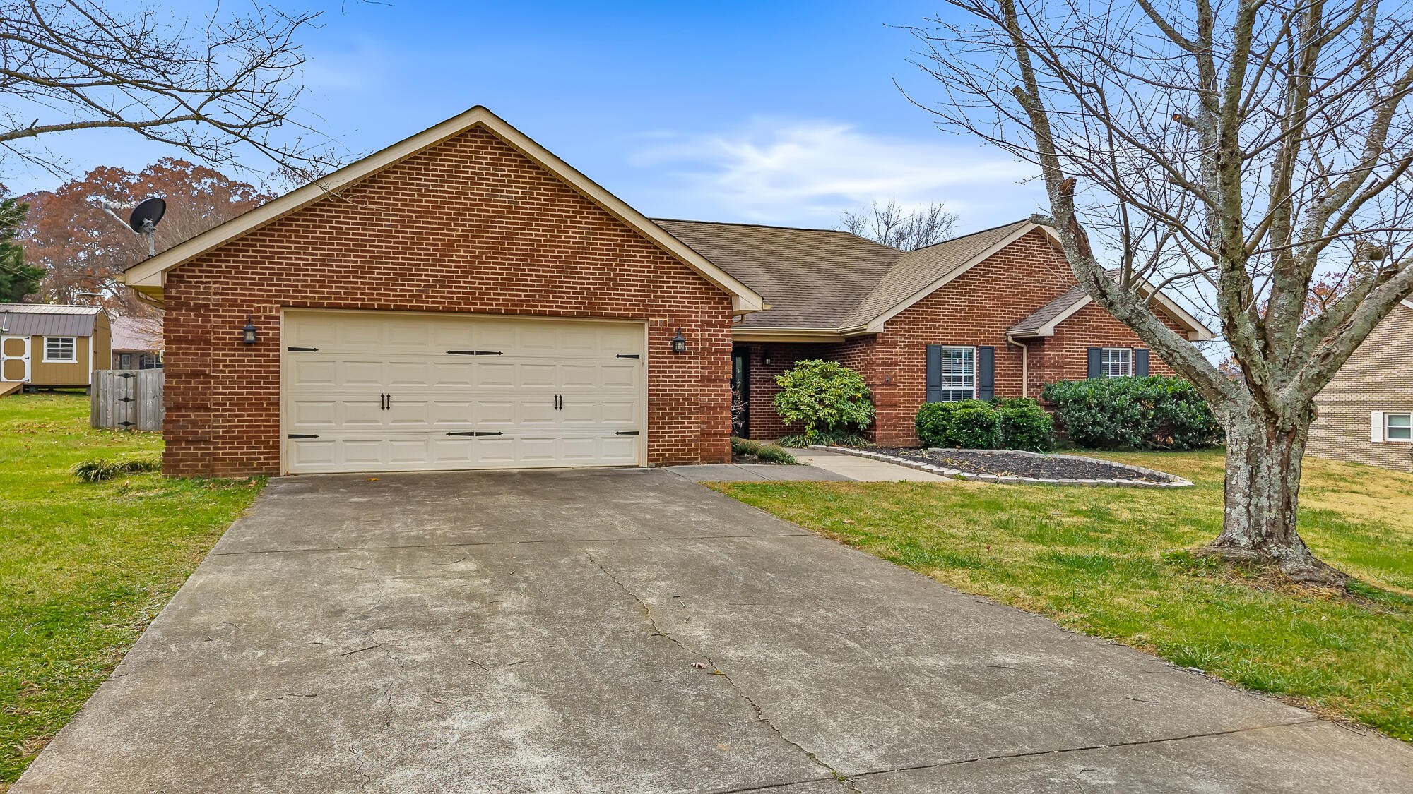 5545 J Riley W Drive Greenback, TN 37742 - Photo 3 of 37