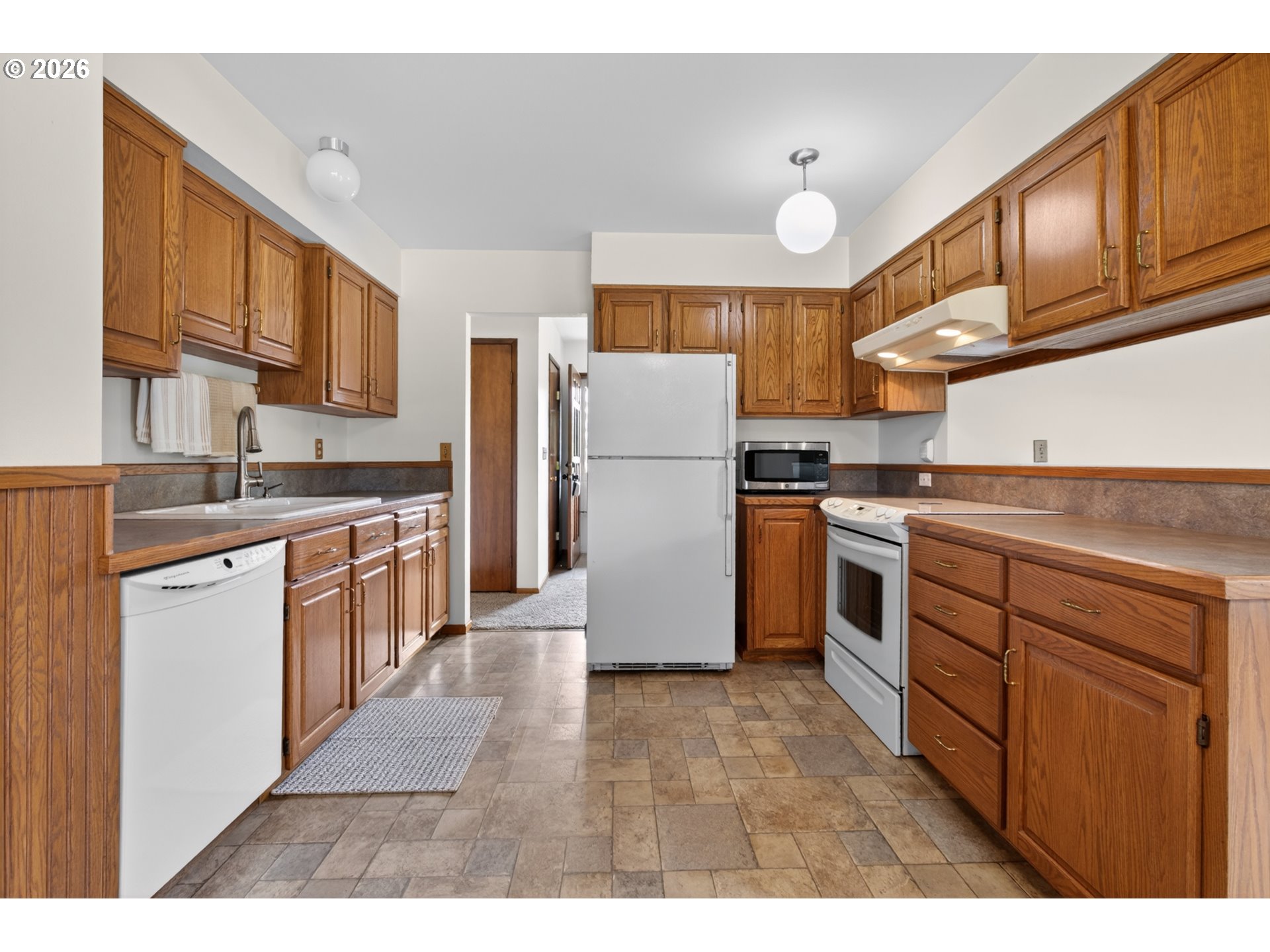 1731 Southeast Henkle Road Corbett, OR 97019 - Photo 18 of 48