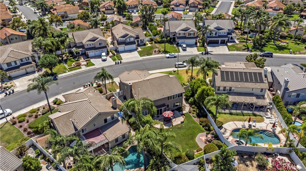 28308 Corte Ocaso Temecula, CA 92592 - Photo 43 of 43 an aerial view of a houses with yard