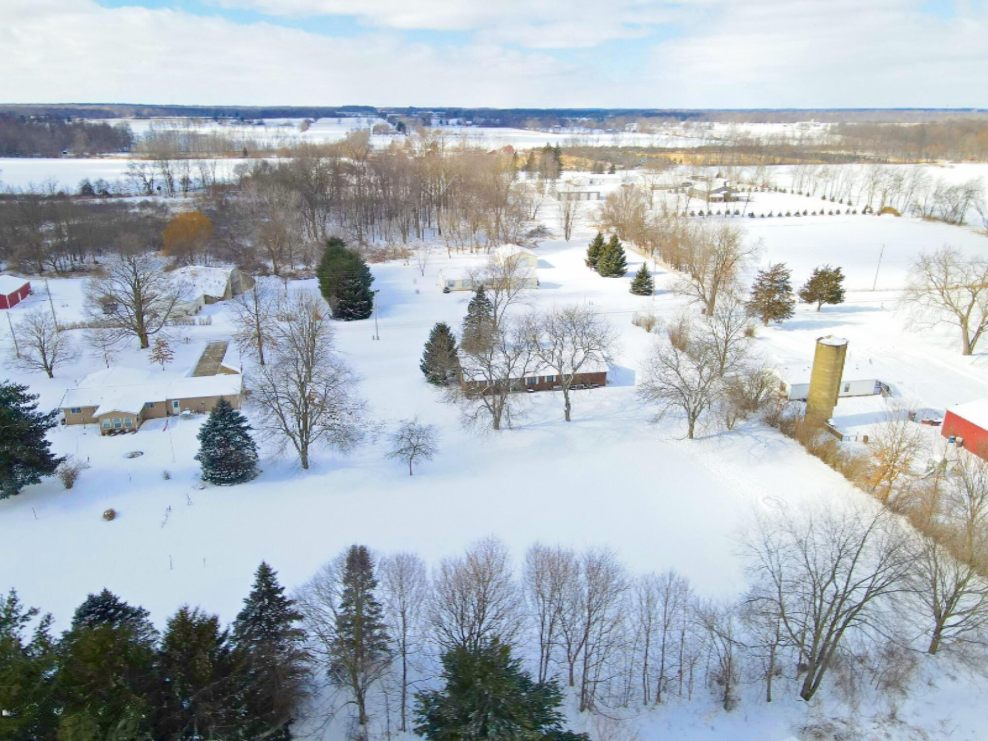 175 Ridge Road Quincy, MI 49082 - Photo 21 of 24 backview 2
