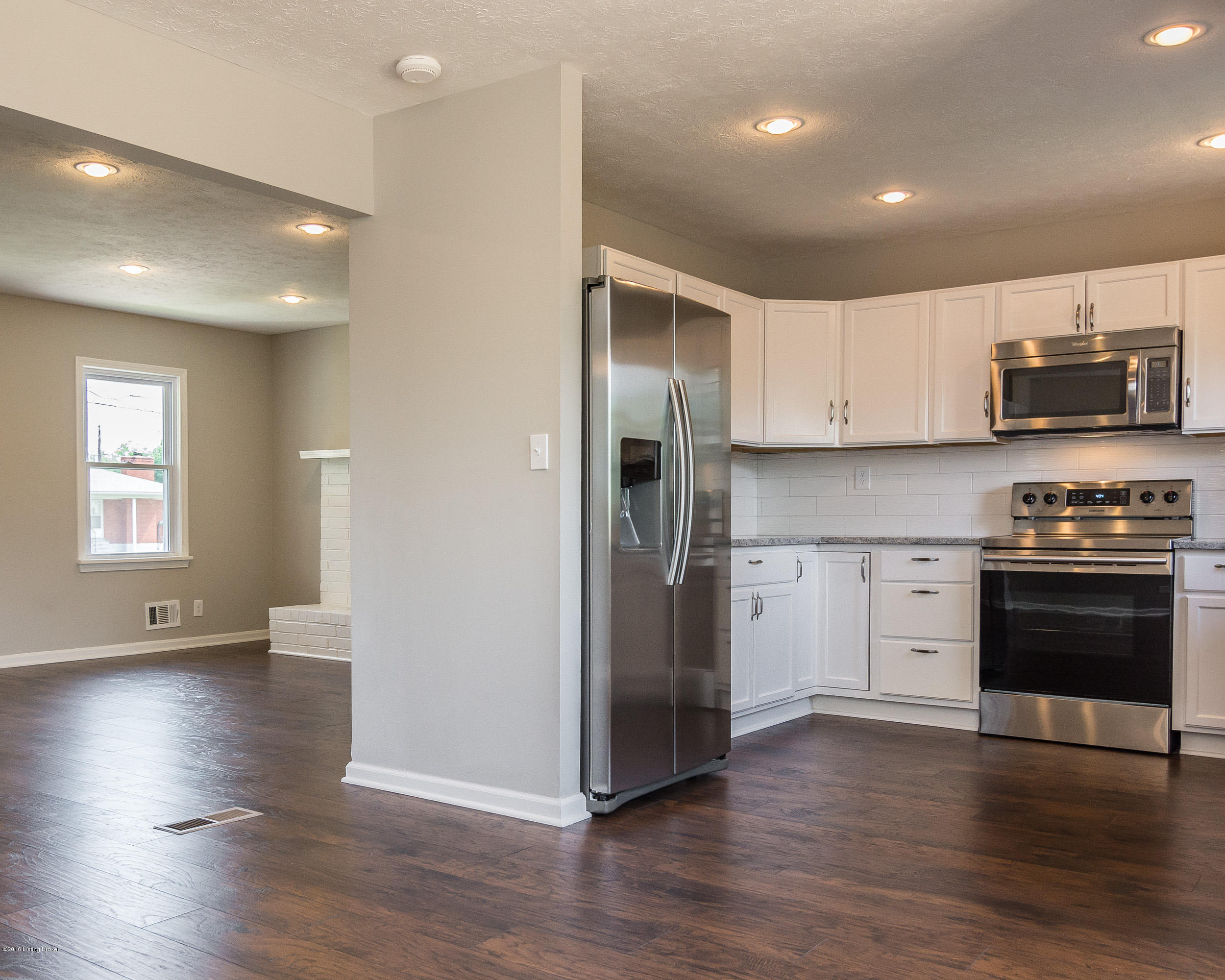 7912 Annella Way Louisville, KY 40219 - Photo 8 of 54 7912 annella way-05
