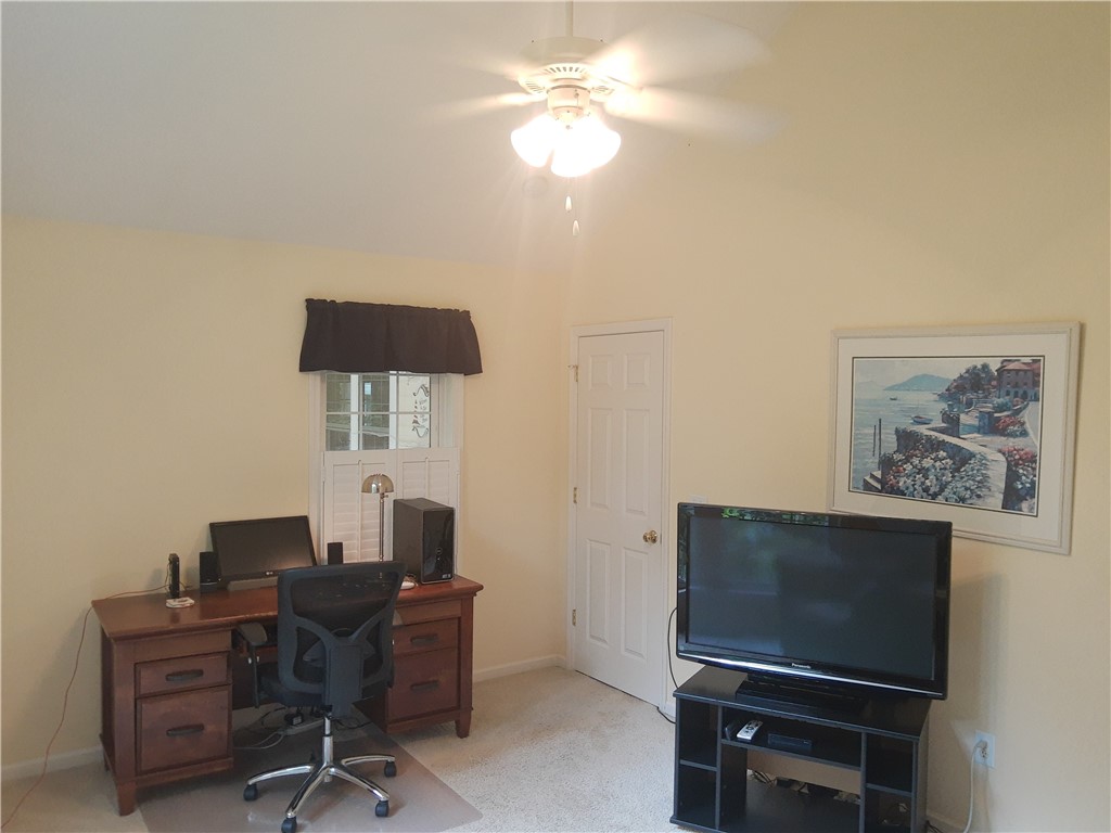 206 Riverlake Road Fair Play, SC 29643 - Photo 24 of 42 3rd Bedroom/Office/den for current owner(s) can be