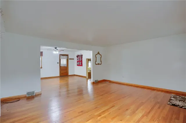 $189,000 | 306 Hazen Avenue, Ellwood City, PA 16117