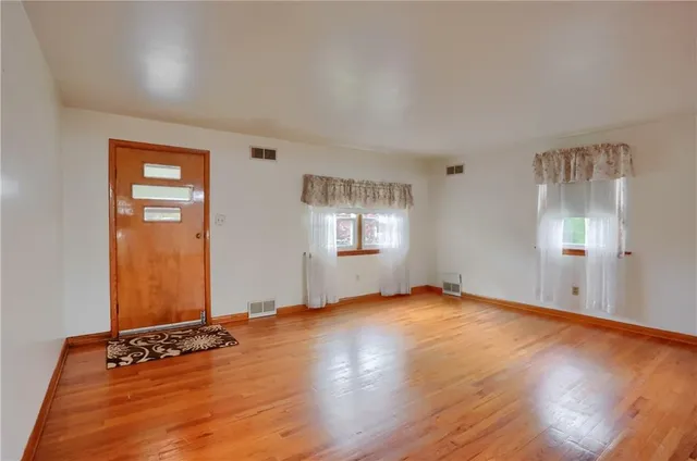 $189,000 | 306 Hazen Avenue, Ellwood City, PA 16117