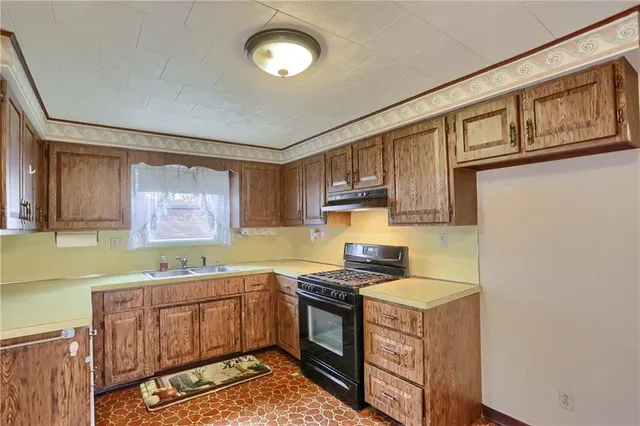 $189,000 | 306 Hazen Avenue, Ellwood City, PA 16117