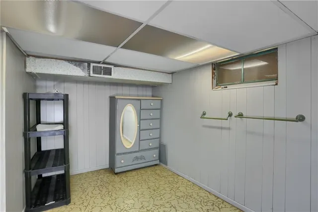 $189,000 | 306 Hazen Avenue, Ellwood City, PA 16117