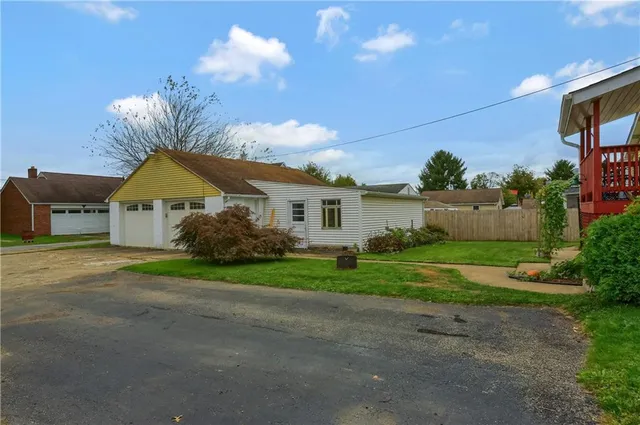 $189,000 | 306 Hazen Avenue, Ellwood City, PA 16117