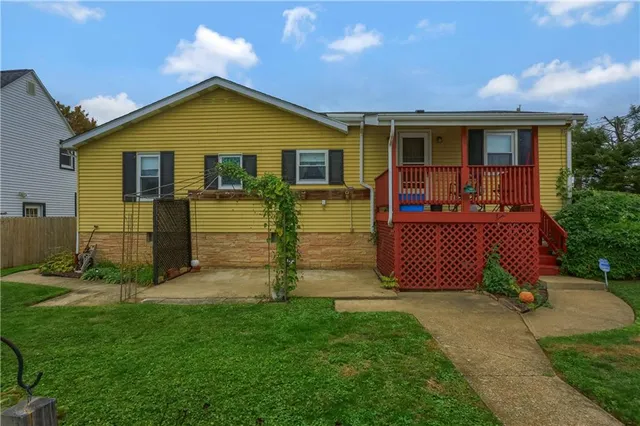 $189,000 | 306 Hazen Avenue, Ellwood City, PA 16117