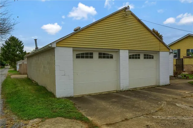 $189,000 | 306 Hazen Avenue, Ellwood City, PA 16117