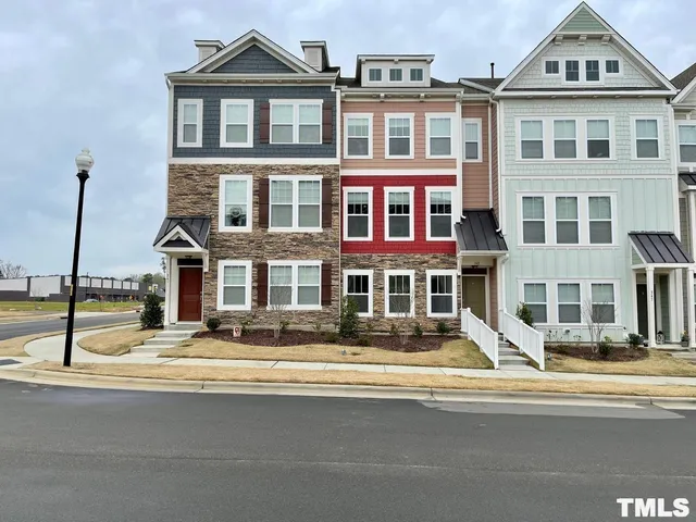 $2,195 | 343 Great Northern Station, Apex, NC 27502