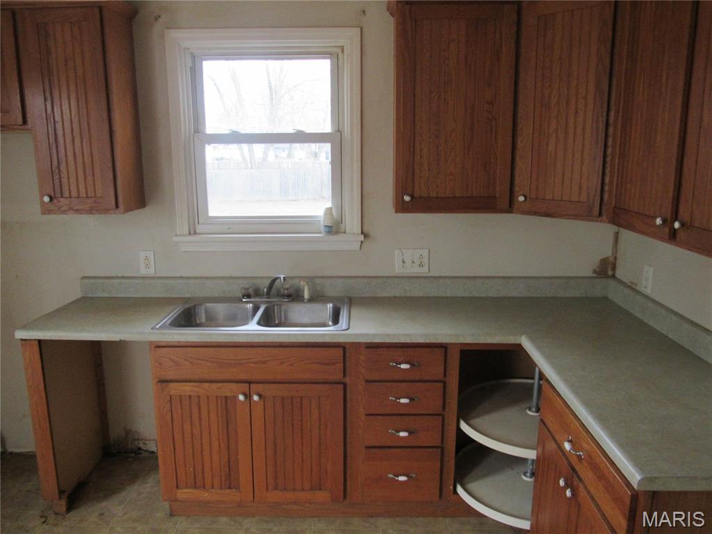 134 Florida Avenue Belleville, IL 62221 - Photo 7 of 13