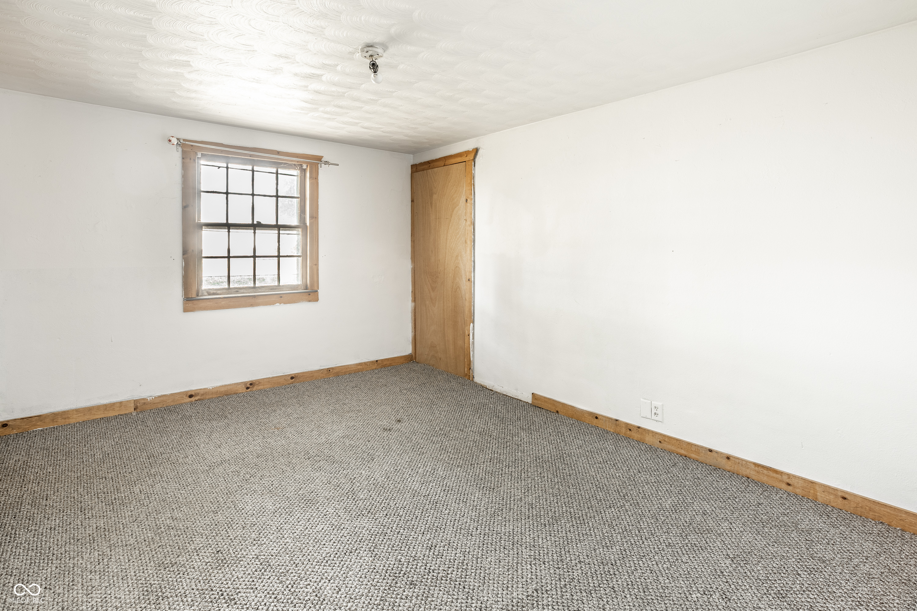 1100 Madison Street Frankton, IN 46044 - Photo 15 of 27