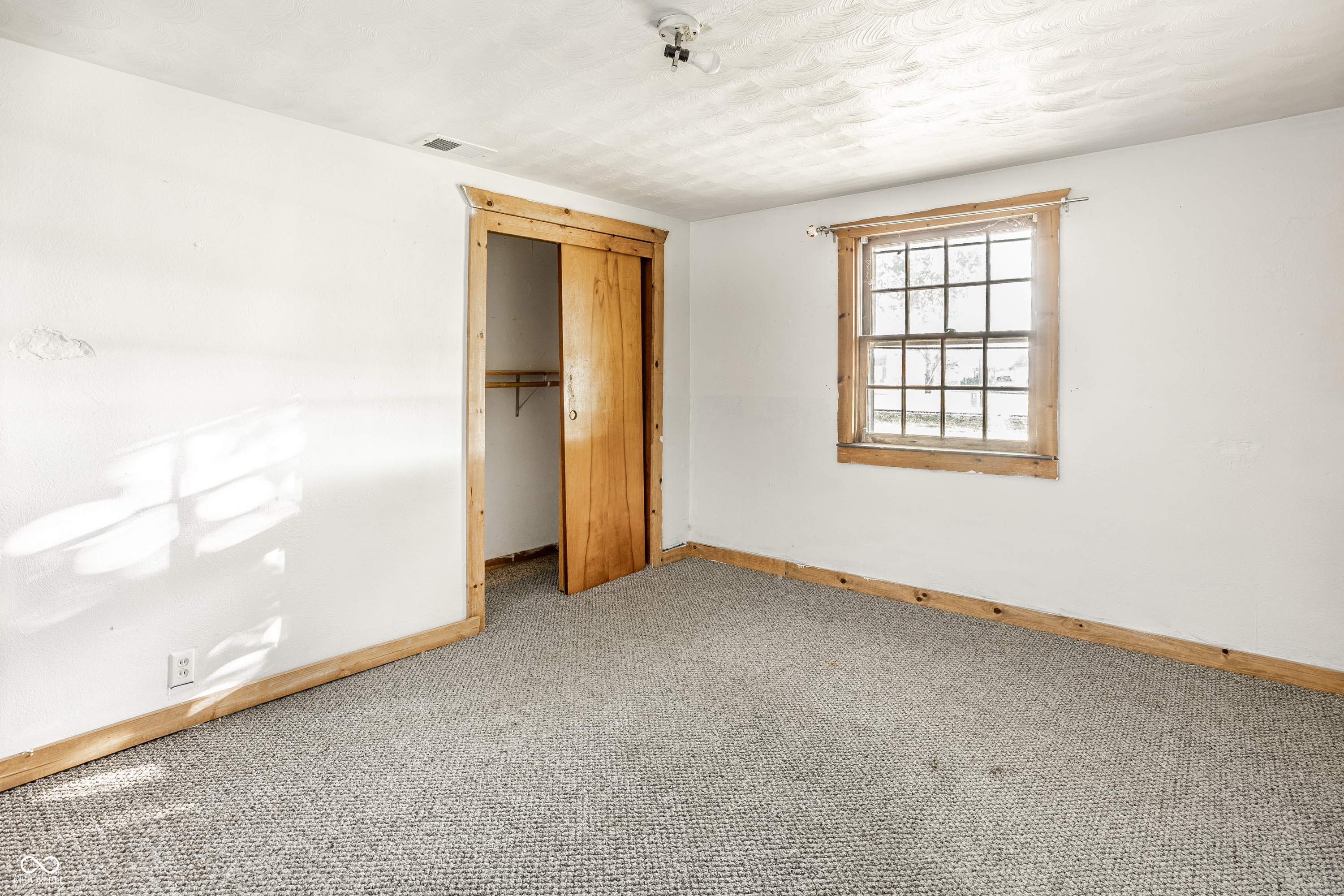 1100 Madison Street Frankton, IN 46044 - Photo 16 of 27