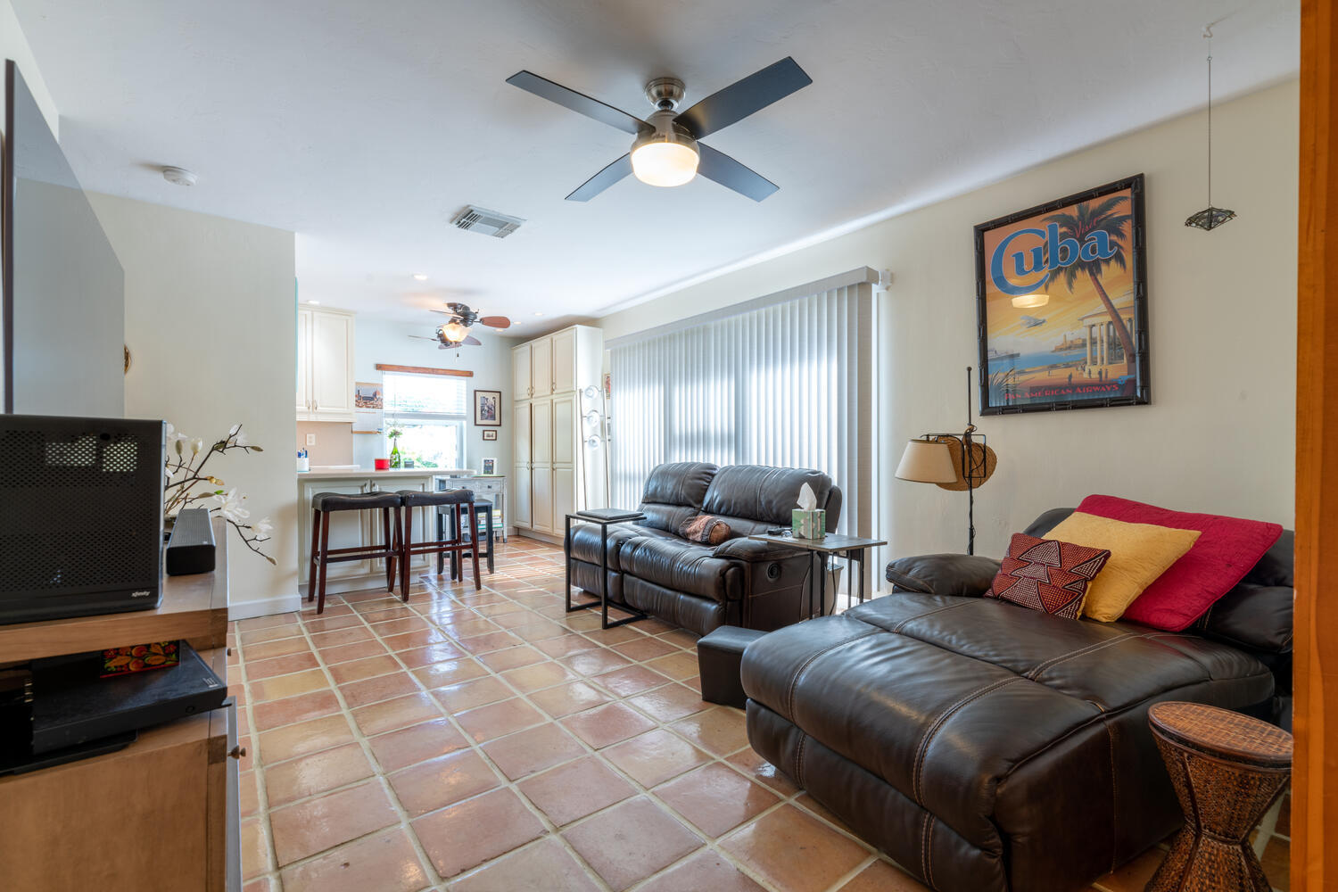 708 Cayuga Street Jupiter, FL 33458 - Photo 3 of 20 Living Room