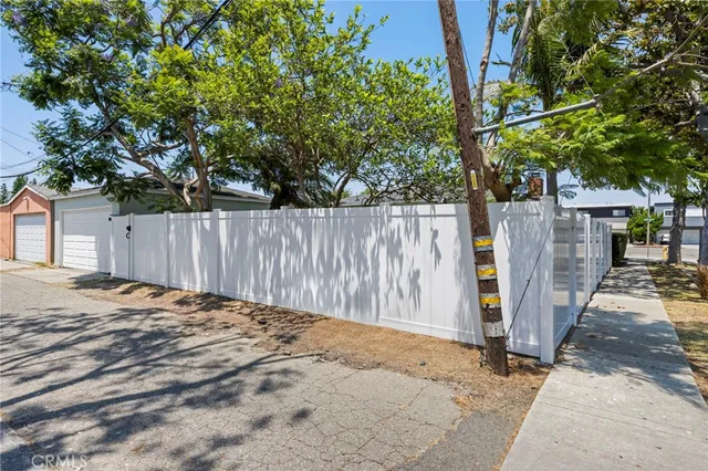 $949,000 | 17405 Kornblum Avenue, Torrance, CA 90504