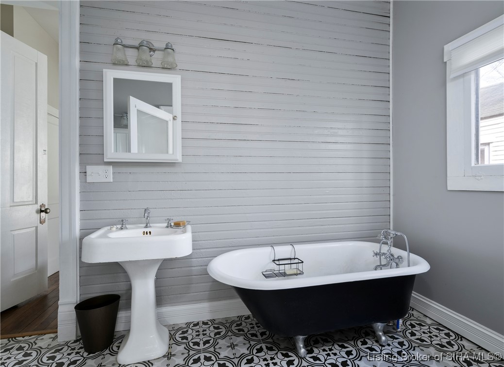 511 East Chestnut Street Corydon, IN 47112 - Photo 17 of 47