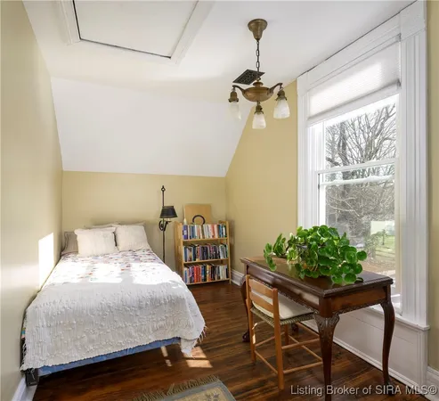 $299,900 | 511 East Chestnut Street, Corydon, IN 47112
