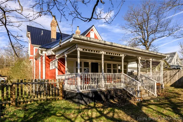 $325,000 | 511 East Chestnut Street, Corydon, IN 47112