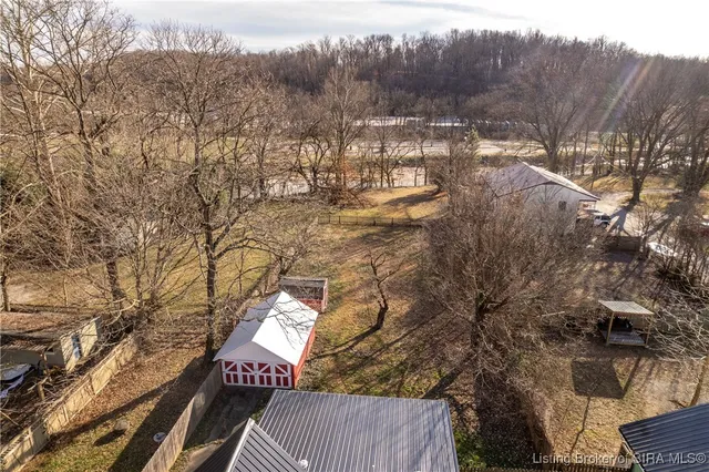 $325,000 | 511 East Chestnut Street, Corydon, IN 47112