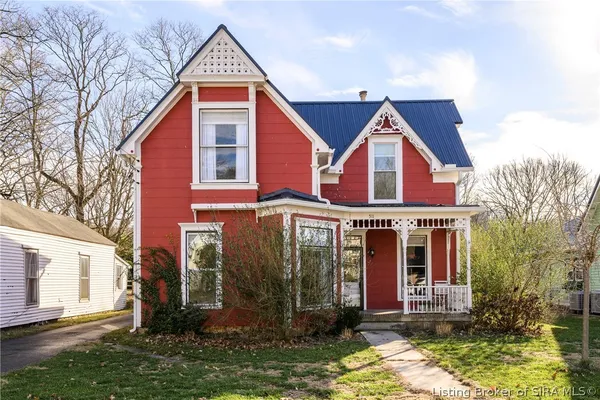 $299,900 | 511 East Chestnut Street, Corydon, IN 47112