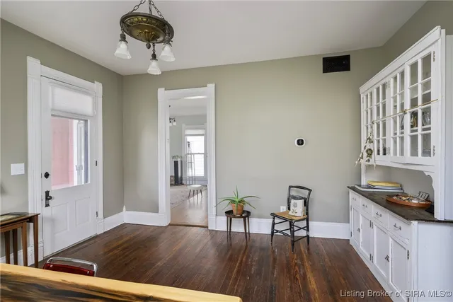 $325,000 | 511 East Chestnut Street, Corydon, IN 47112