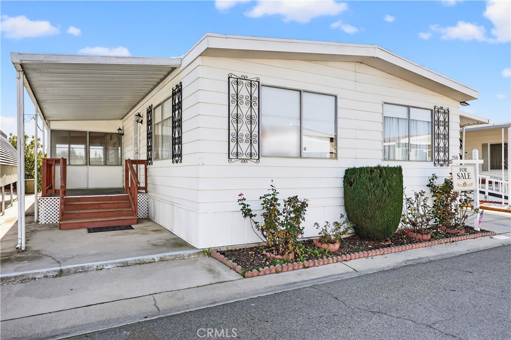 a view of a entryway front of house