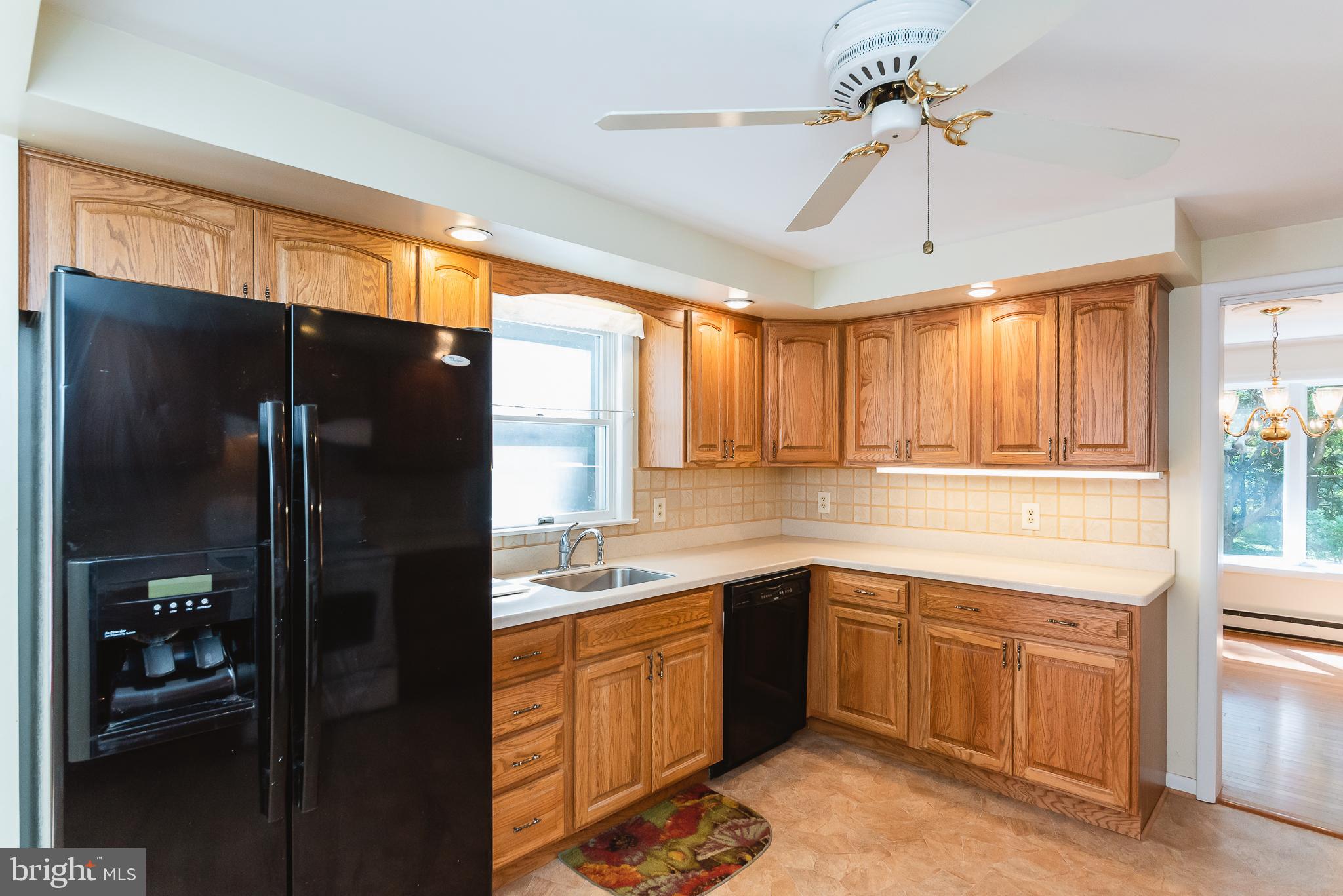 11843 Falls Road Cockeysville, MD 21030 - Photo 11 of 63 Kitchen