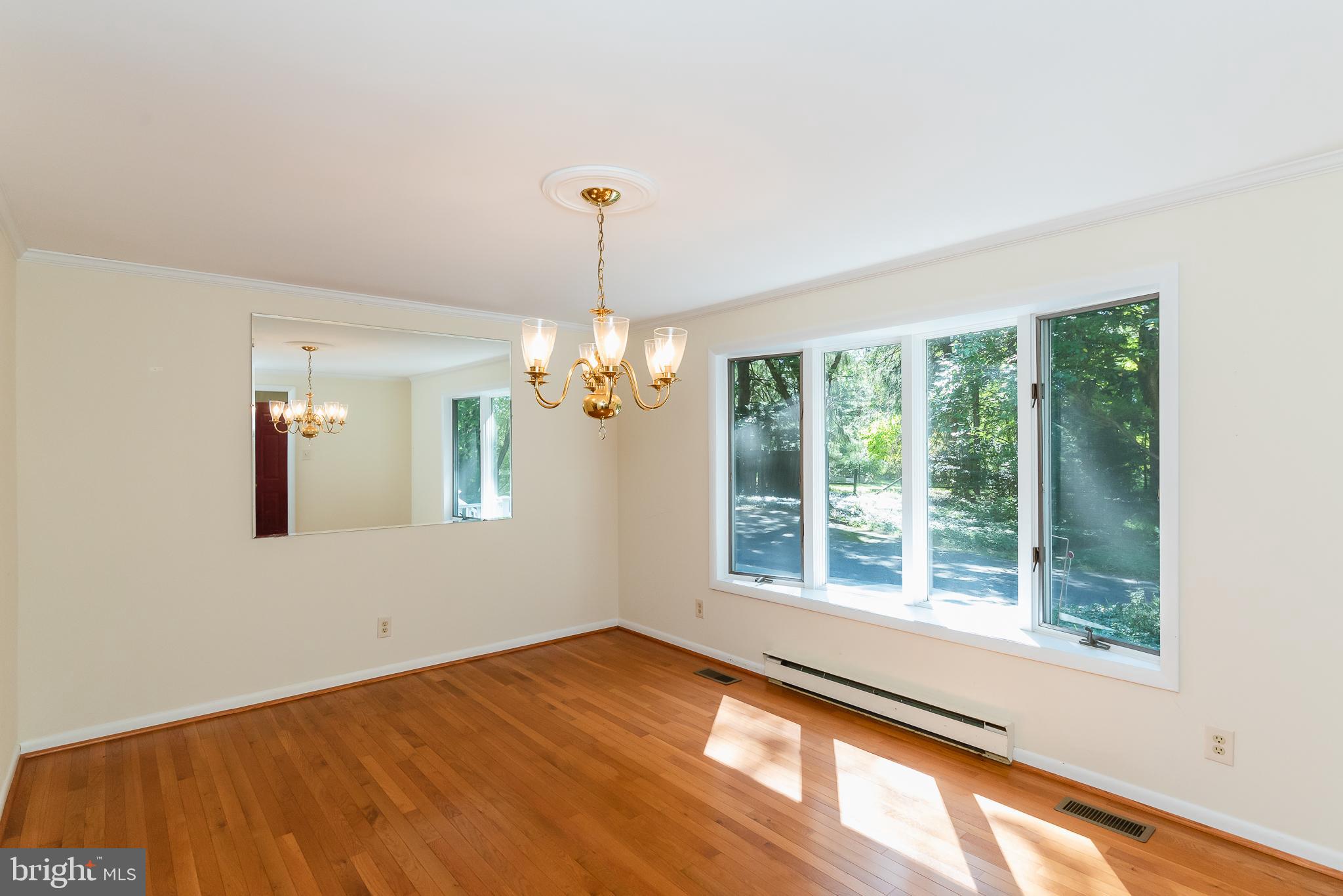 11843 Falls Road Cockeysville, MD 21030 - Photo 6 of 63 Dining Room