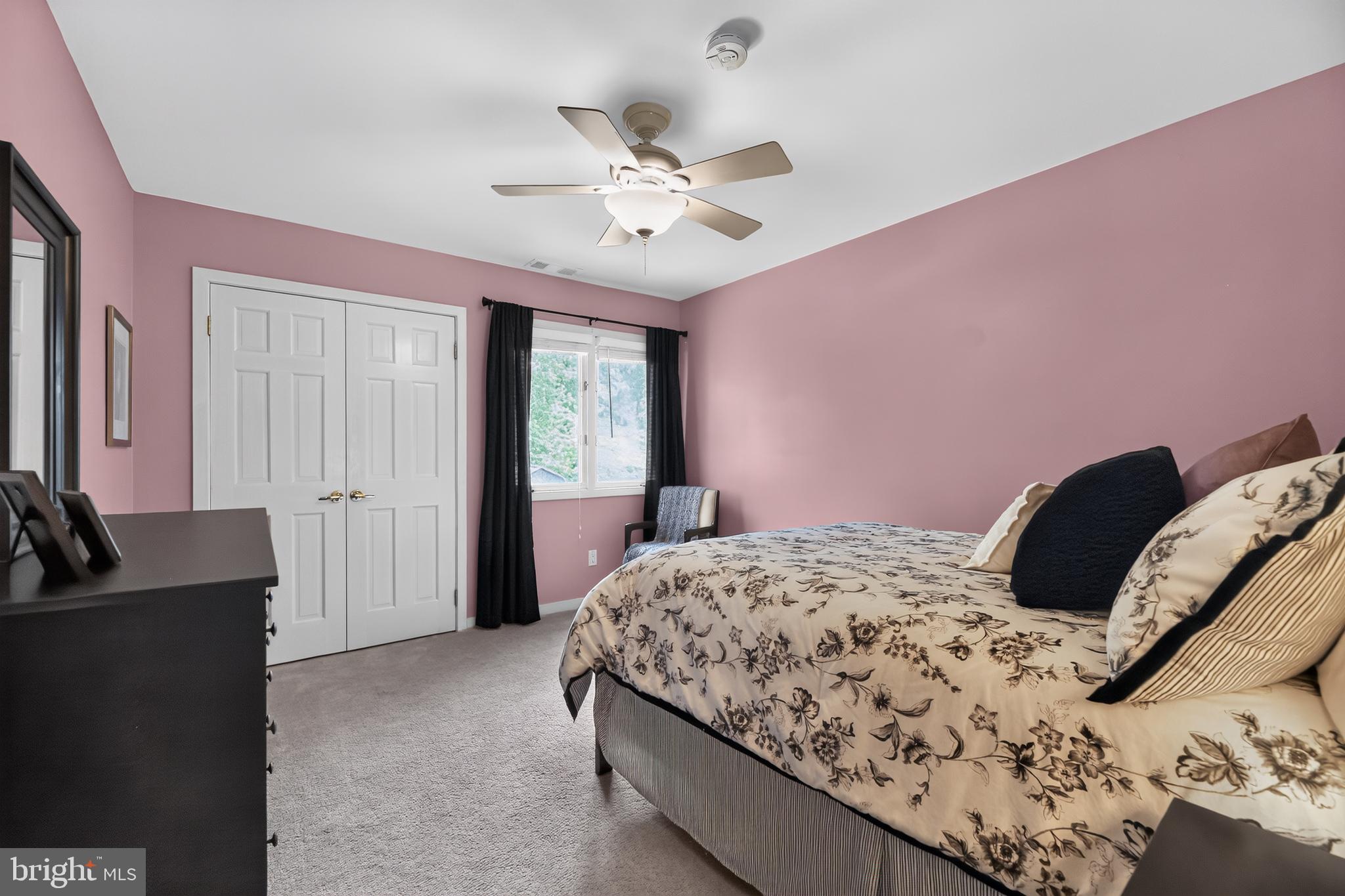 9 Rittenhouse Square Sicklerville, NJ 08081 - Photo 34 of 54