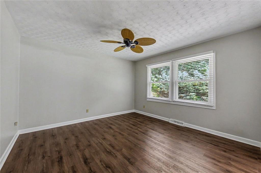 2570 Johnston Road Northwest Kennesaw, GA 30152 - Photo 28 of 66