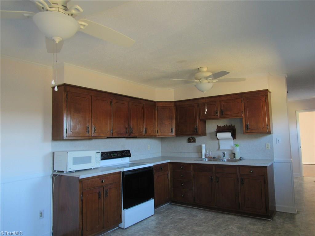 1549 Shady Grove Church Road Staley, NC 27355 - Photo 6 of 16 Gallery Image 6