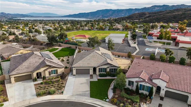 $789,000 | 16654 Elk Grv Lane, Lake Elsinore, CA 92530