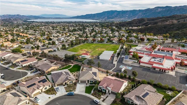 $789,000 | 16654 Elk Grv Lane, Lake Elsinore, CA 92530