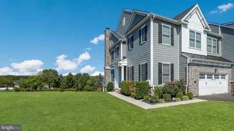 $975,000 | 1 Elizabeth Lane, Doylestown, PA 18901