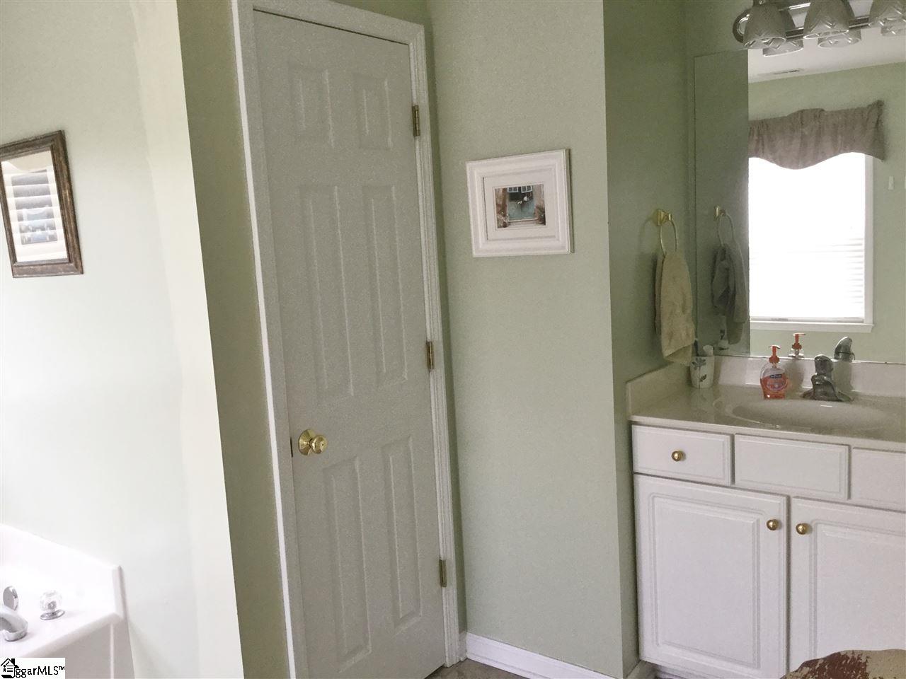 104 Timber Trace Way Easley, SC 29642 - Photo 28 of 35 Gallery Image 28