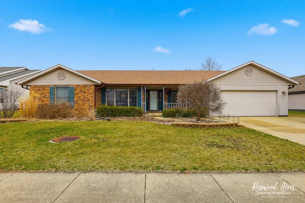 $349,900 | 1240 Plum Creek Drive, Bourbonnais, IL 60914