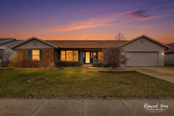 $349,900 | 1240 Plum Creek Drive, Bourbonnais, IL 60914