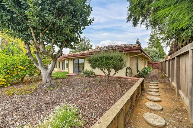 $1,325,000 | 44321 South El Macero Drive, El Macero, CA 95618