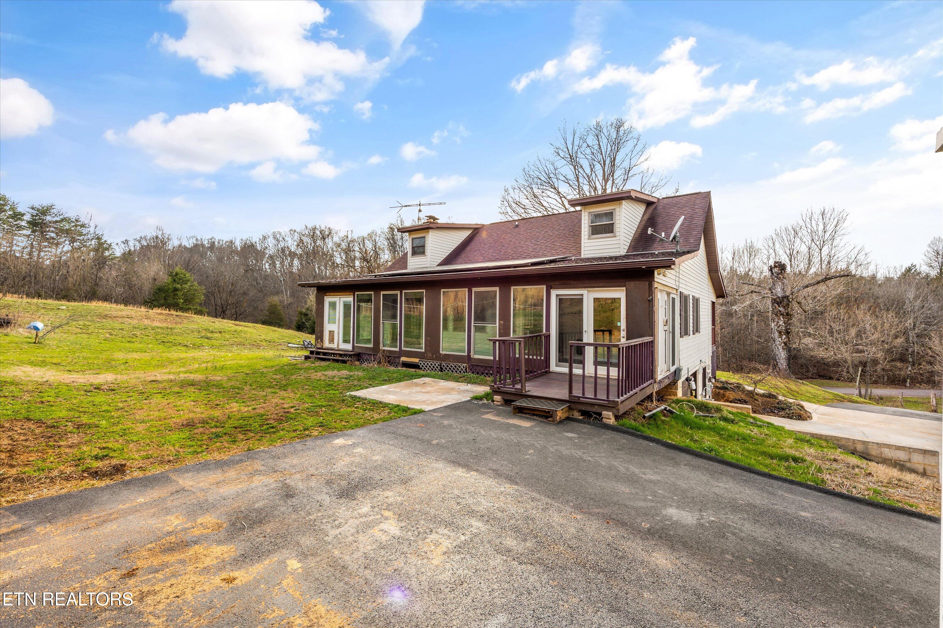 129 Pleasant Hill Road Sweetwater, TN 37874 - Photo 34 of 38 Rear Exterior