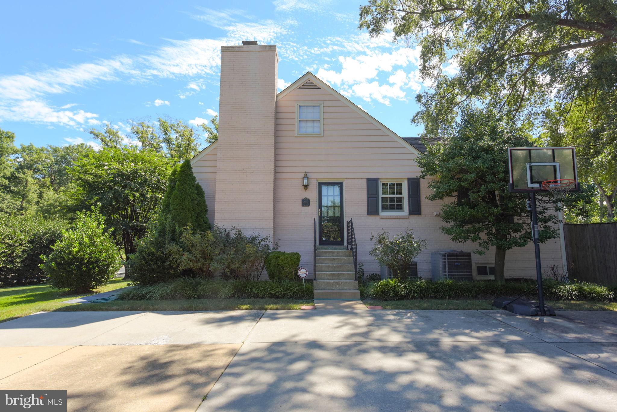 3976 Seminary Road Alexandria, VA 22304 - Photo 5 of 16