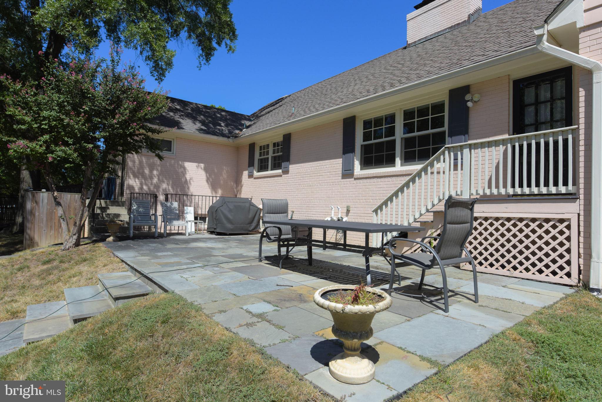 3976 Seminary Road Alexandria, VA 22304 - Photo 9 of 16