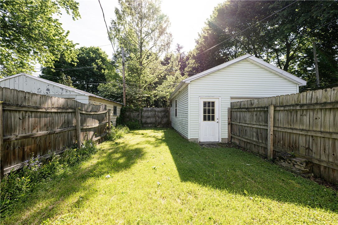 6 Sauer Place Rochester, NY 14620 - Photo 14 of 16